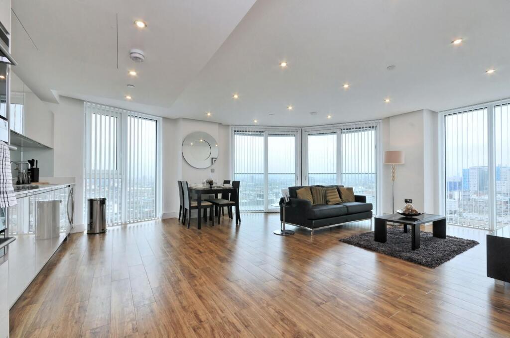 2 bed 1st Floor Flat for rent in London. From Knight Frank - Lettings - Aldgate