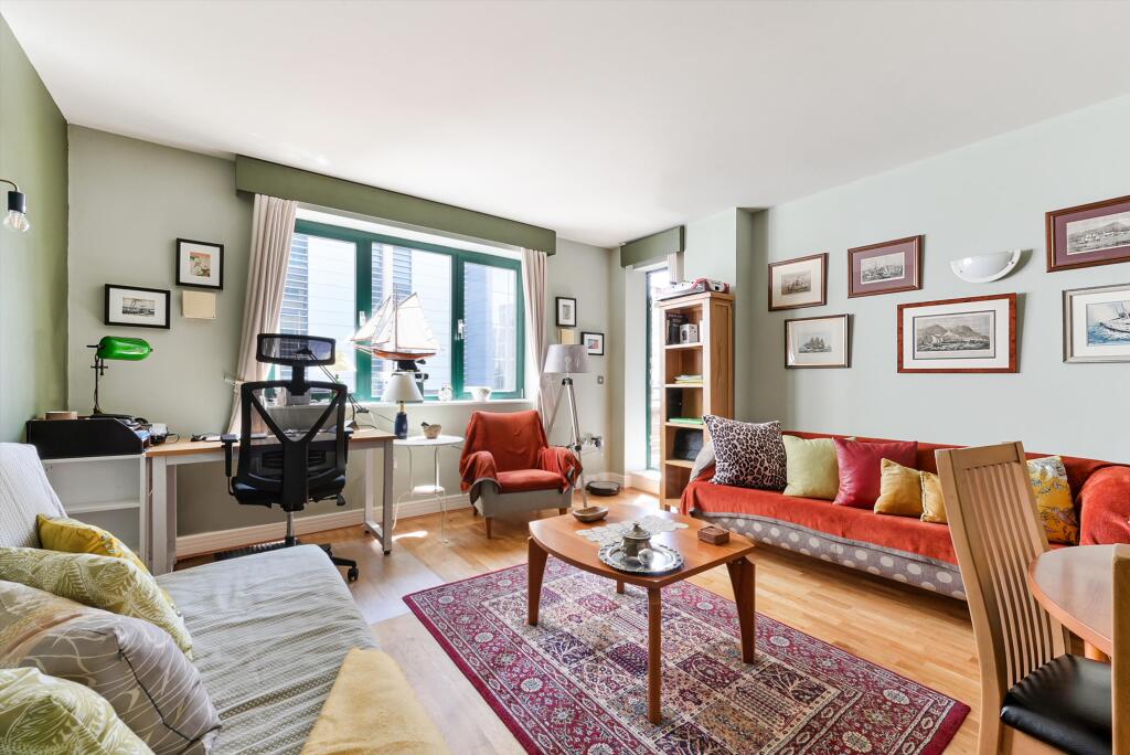 1 bed 1st Floor Flat for rent in Stepney. From Knight Frank - Lettings - Aldgate