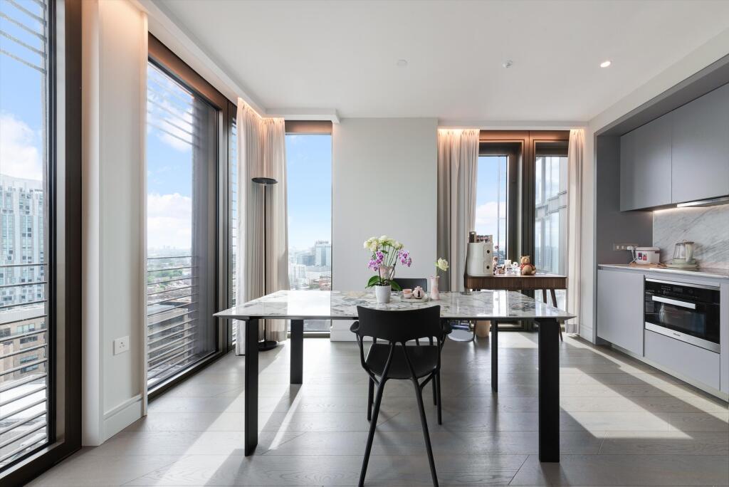 1 bed 1st Floor Flat for rent in London. From Knight Frank - Lettings - Aldgate