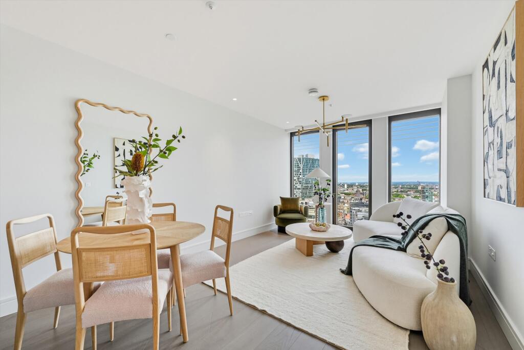 1 bed 1st Floor Flat for rent in London. From Knight Frank - Lettings - Aldgate