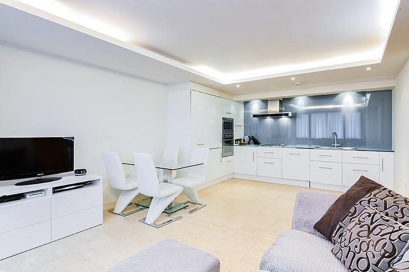 2 bed 1st Floor Flat for rent in Stepney. From Knight Frank - Lettings - Aldgate