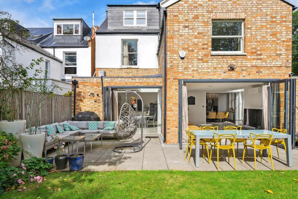 6 bed Detached for rent in London. From Knight Frank - Hyde Park
