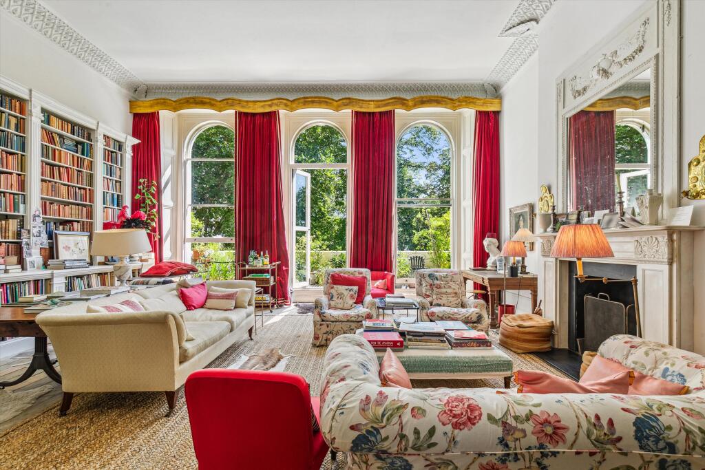 4 bed 1st Floor Flat for rent in Paddington. From Knight Frank - Hyde Park