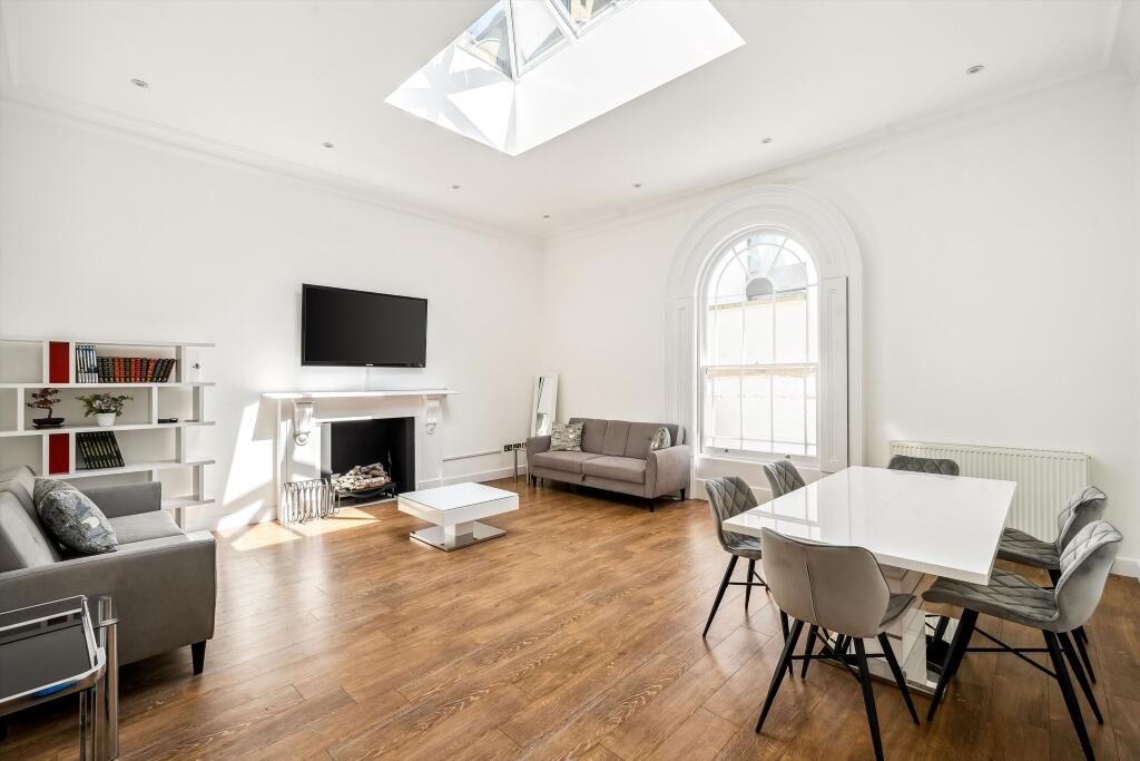 2 bed 1st Floor Flat for rent in Paddington. From Knight Frank - Hyde Park