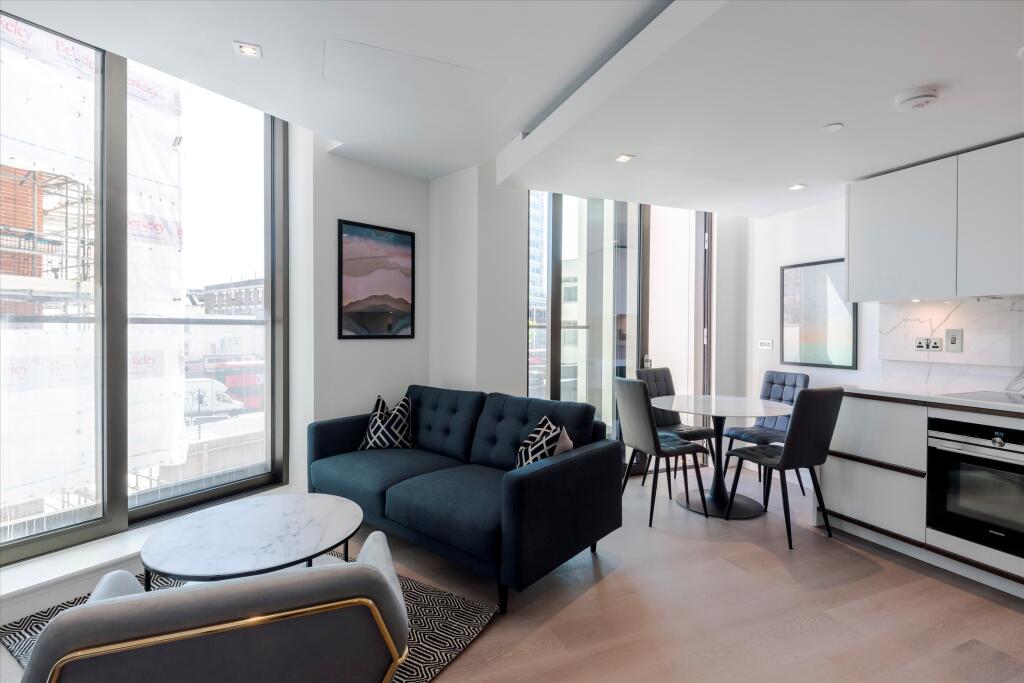 1 bed 1st Floor Flat for rent in London. From Knight Frank - Hyde Park