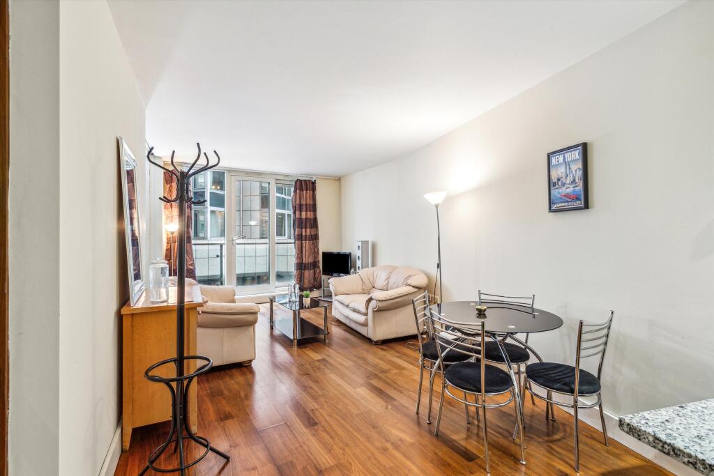 2 bed 1st Floor Flat for rent in Paddington. From Knight Frank - Hyde Park