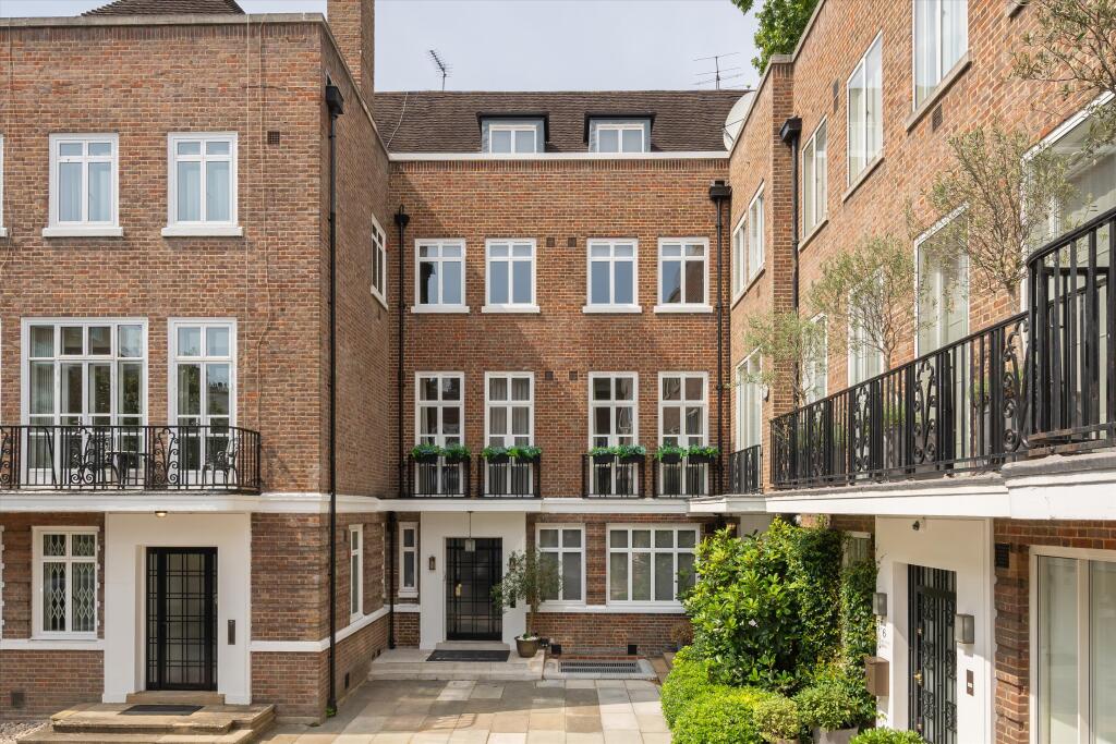 7 bed Mid Terraced House for rent in Paddington. From Knight Frank - Hyde Park