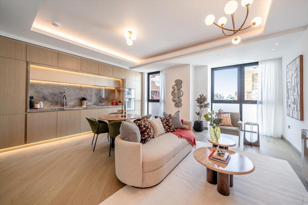 1 bed 1st Floor Flat for rent in London. From Knight Frank - Hyde Park