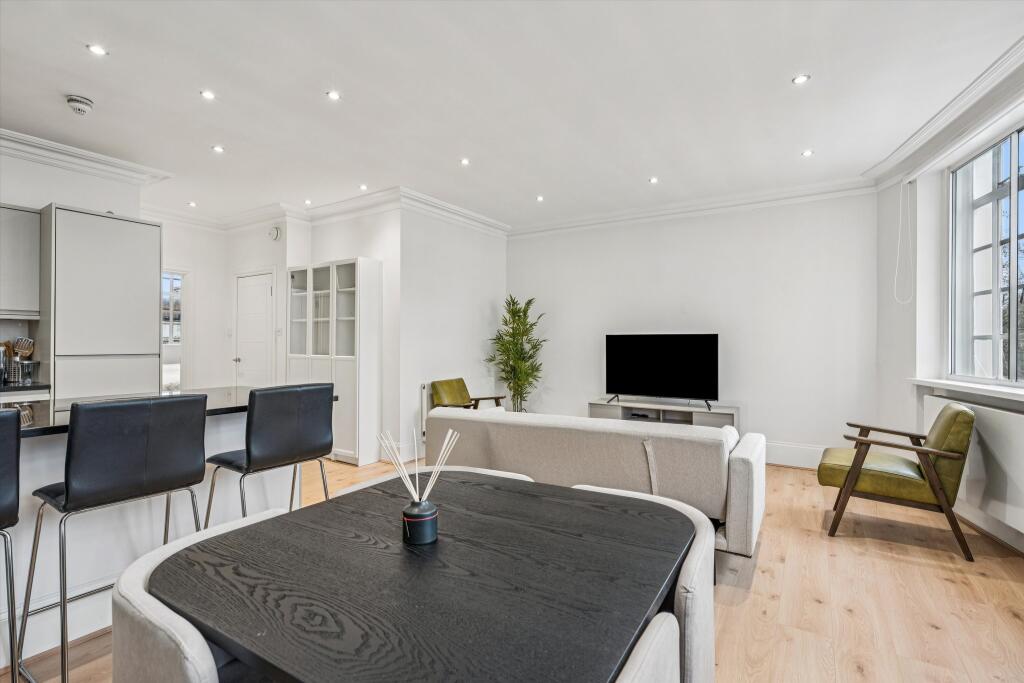 1 bed 1st Floor Flat for rent in London. From Knight Frank - Hyde Park