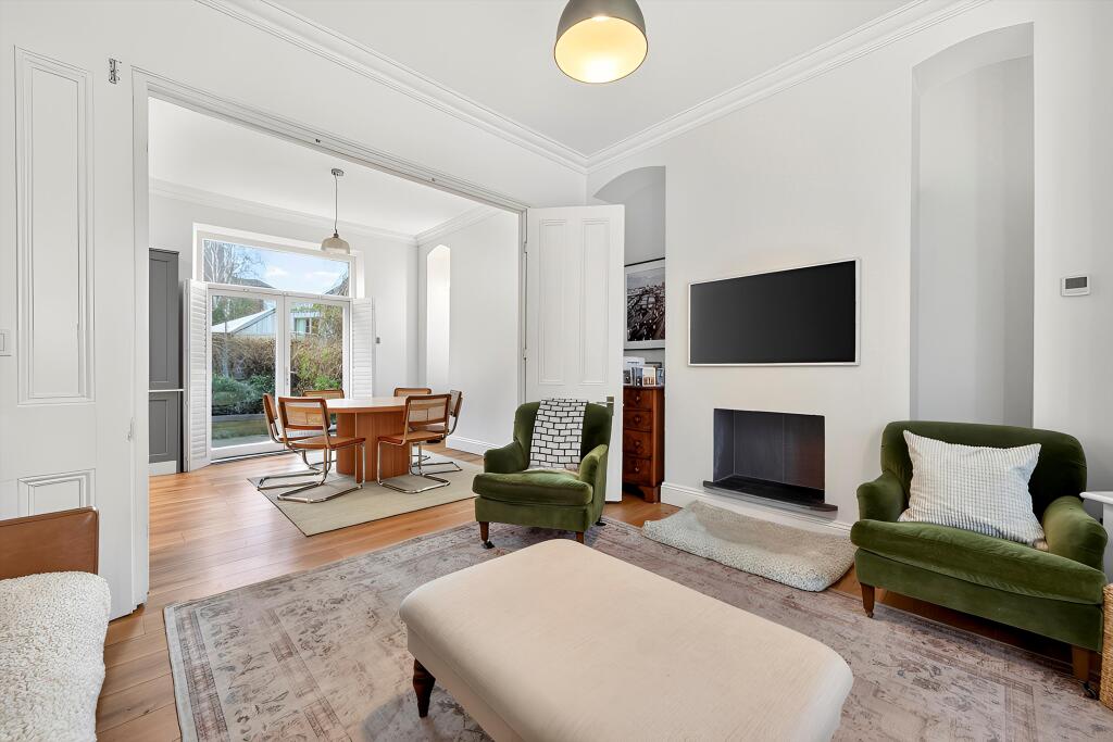 5 bed Mid Terraced House for rent in London. From Knight Frank - Islington