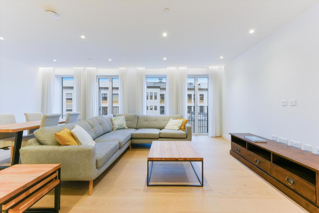 3 bed 1st Floor Flat for rent in London. From Knight Frank - Lettings - Kings Cross