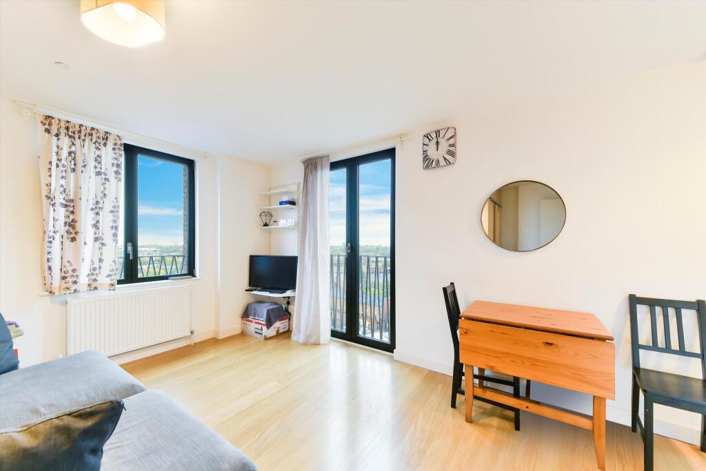 1 bed 1st Floor Flat for rent in Camden Town. From Knight Frank - Lettings - Kings Cross