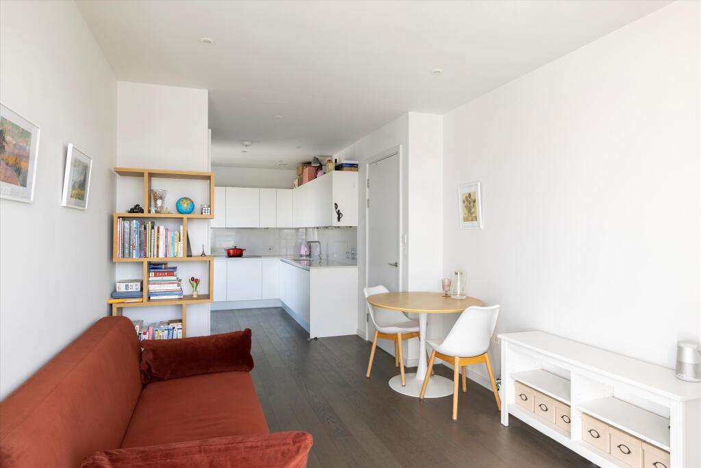 1 bed 1st Floor Flat for rent in London. From Knight Frank - Lettings - Kings Cross