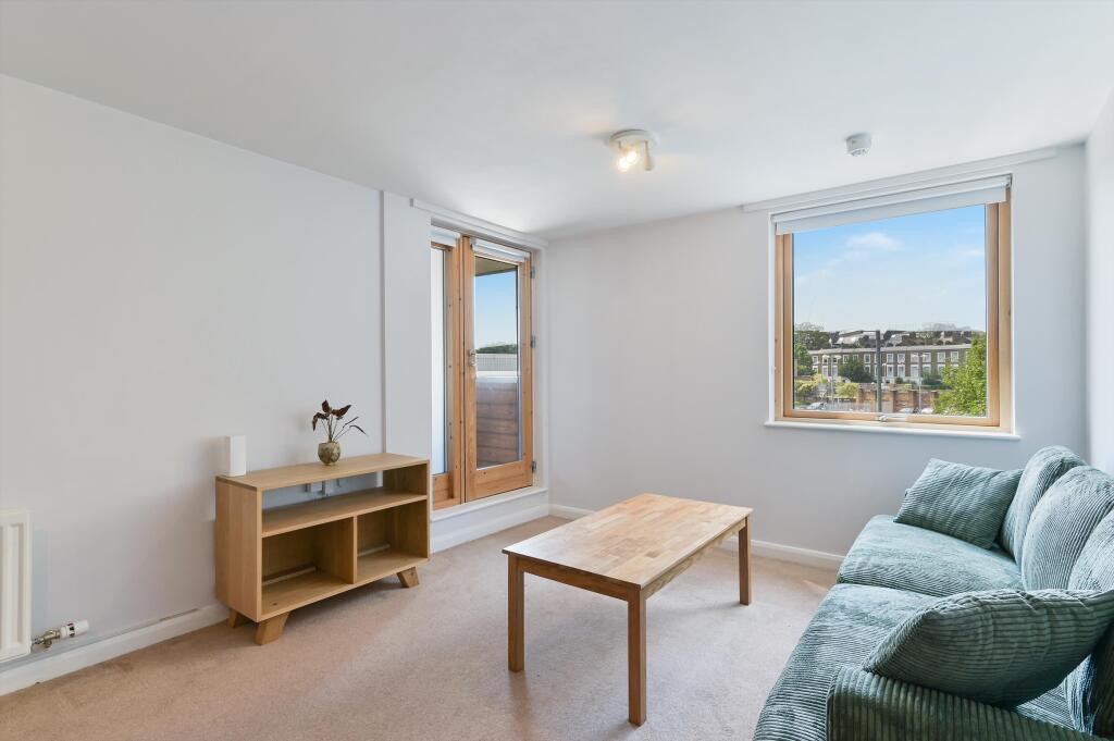 1 bed 1st Floor Flat for rent in Camden Town. From Knight Frank - Lettings - Kings Cross