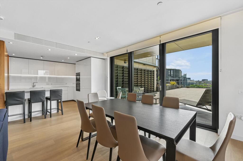 3 bed 1st Floor Flat for rent in Camden Town. From Knight Frank - Lettings - Kings Cross 3 bed 1st Floor Flat for rent in Camden Town. From Knight Frank - Lettings - Kings Cross