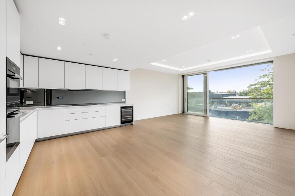 3 bed 1st Floor Flat for rent in London. From Knight Frank - South Kensington 3 bed 1st Floor Flat for rent in London. From Knight Frank - South Kensington