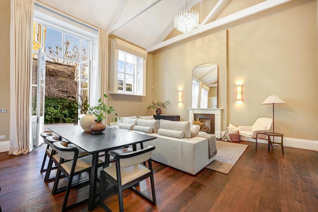 6 bed Town House for rent in Chelsea. From Knight Frank - South Kensington