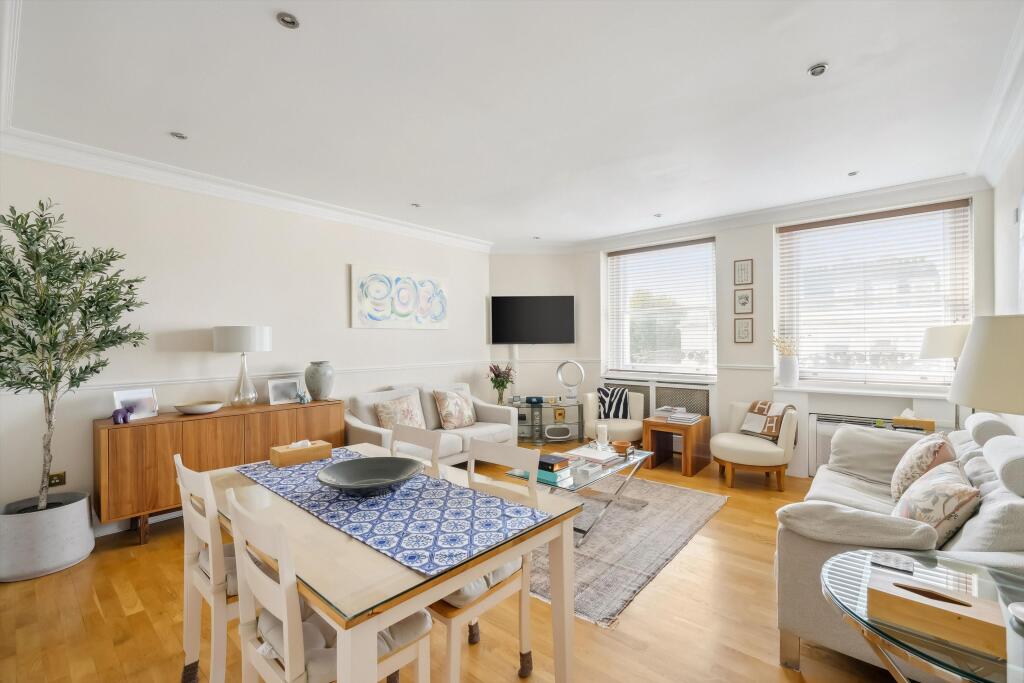 2 bed 1st Floor Flat for rent in London. From Knight Frank - South Kensington