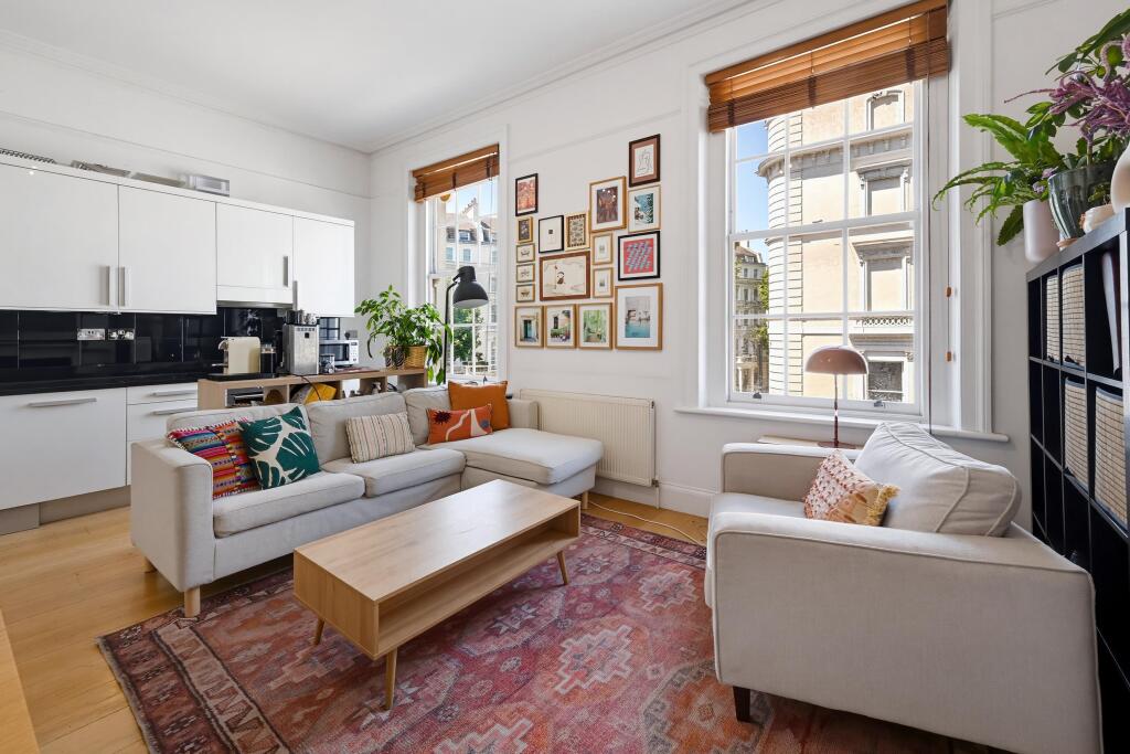 1 bed 1st Floor Flat for rent in Chelsea. From Knight Frank - South Kensington