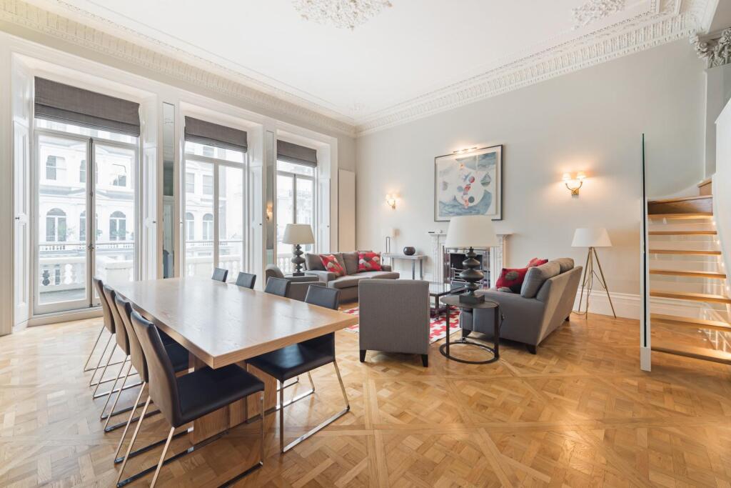 2 bed 1st Floor Flat for rent in London. From Knight Frank - South Kensington