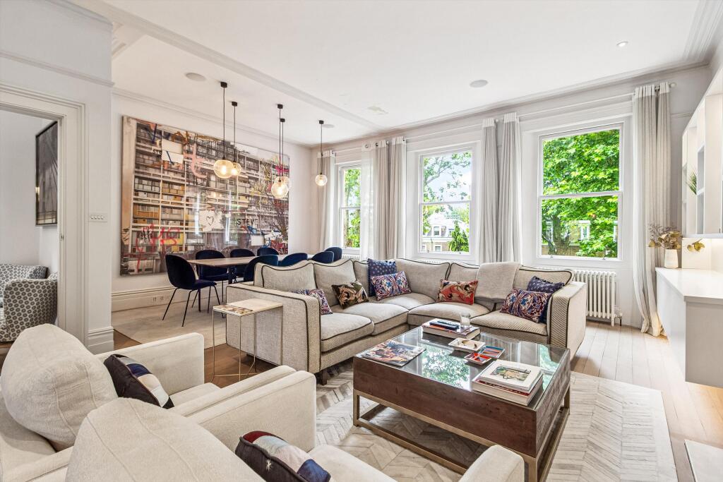 3 bed 1st Floor Flat for rent in Kensington. From Knight Frank - South Kensington