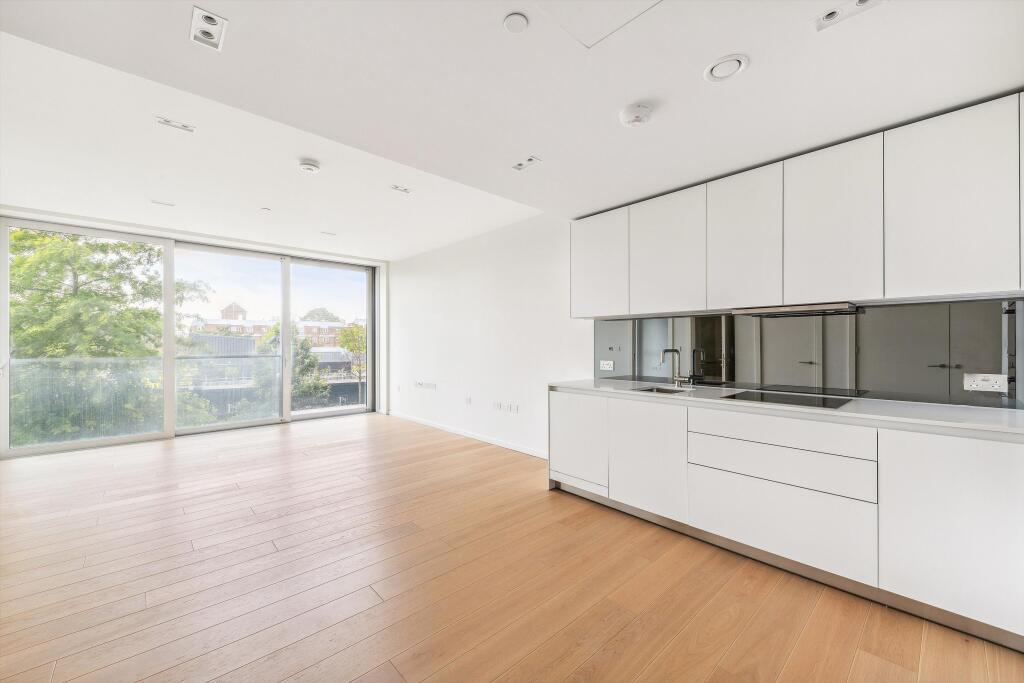 1 bed 1st Floor Flat for rent in Fulham. From Knight Frank - South Kensington