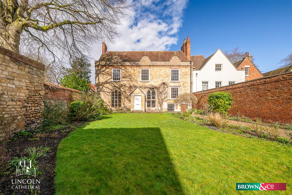 5 bed Detached for rent in Riseholme. From Brown & Co - Retford 5 bed Detached for rent in Riseholme. From Brown & Co - Retford