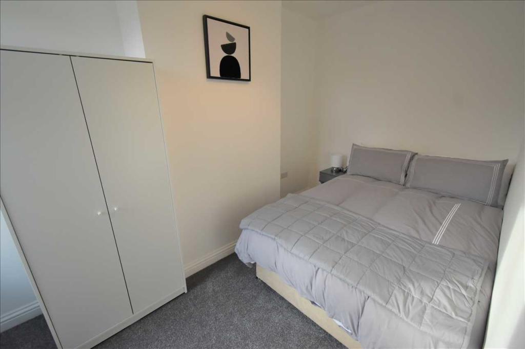 1 bed Room for rent in Crayford. From Land Estate - Dartford
