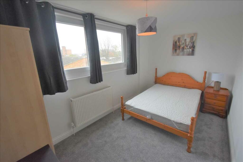 1 bed Room for rent in Crayford. From Land Estate - Dartford