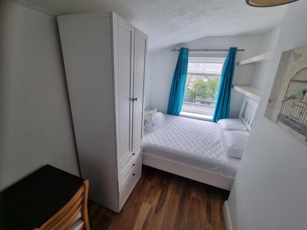 1 bed House Share for rent in Crayford. From Land Estates Agent - Dartford
