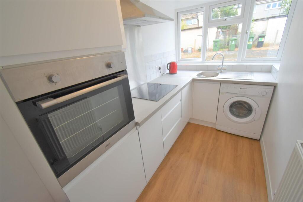 1 bed Apartment for rent in Woolwich. From Land Estates Agent - Dartford