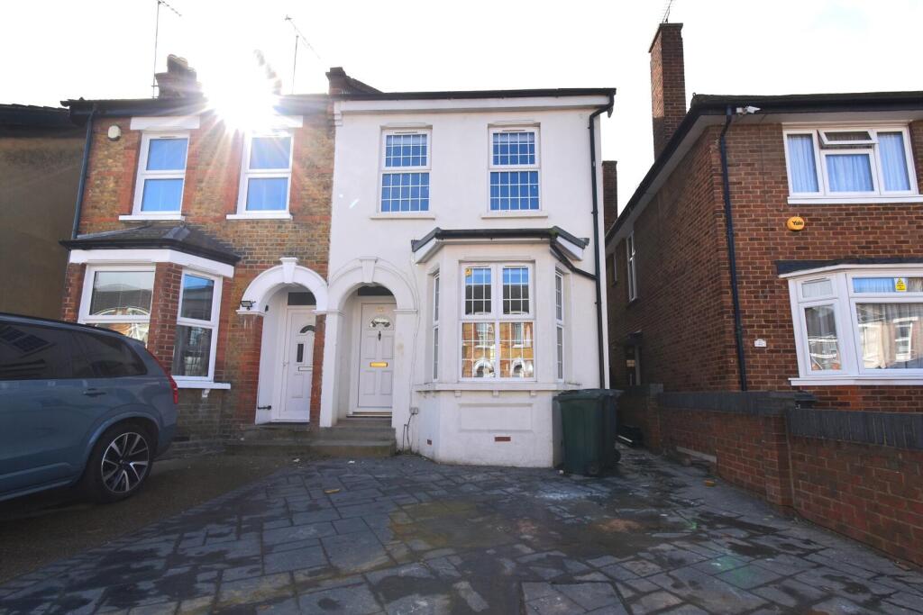 1 bed House Share for rent in Crayford. From Land Estates Agent - Dartford