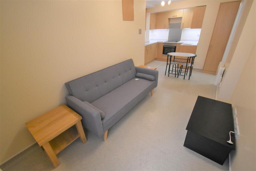 1 bed Apartment for rent in Crayford. From Land Estates Agent - Dartford