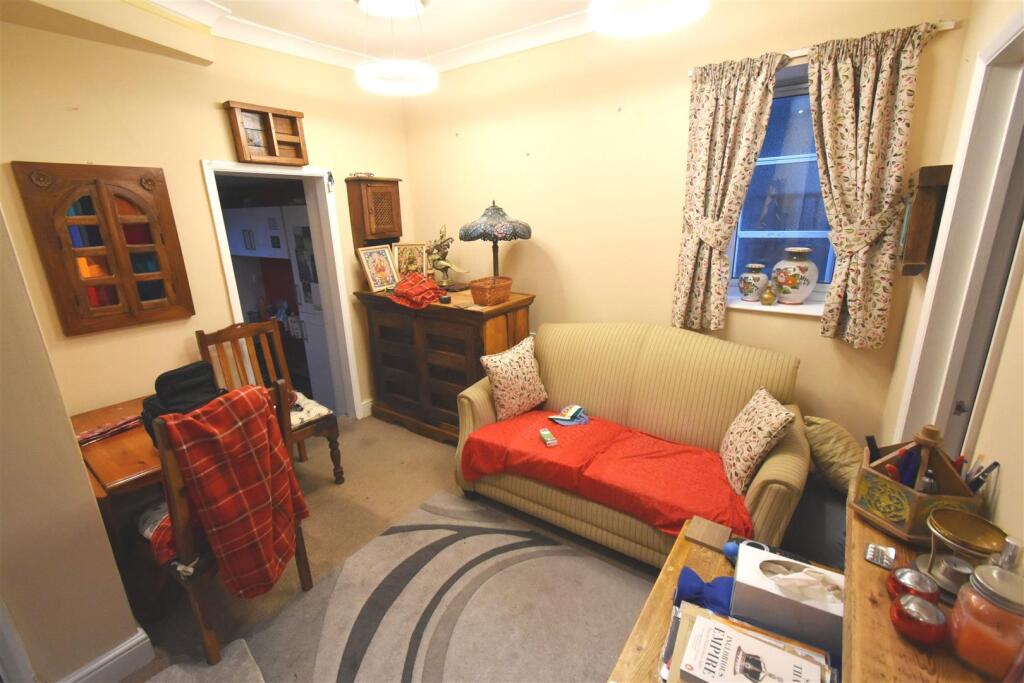 2 bed Apartment for rent in Bexley. From Land Estates Agent - Dartford