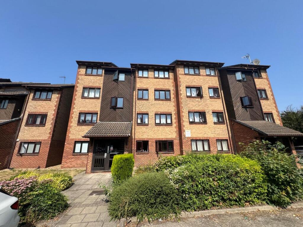 1 bed Apartment for rent in Erith. From Land Estates Agent - Dartford