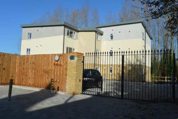 1 bed Apartment for rent in Crayford. From Land Estates Agent - Dartford