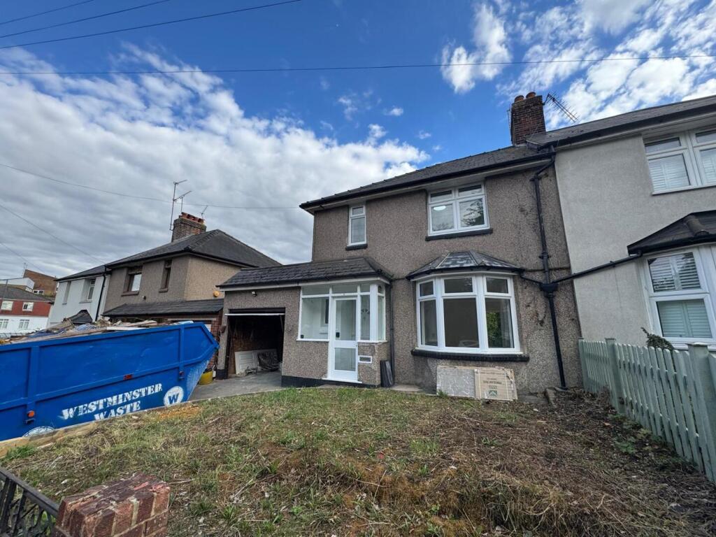 3 bed Detached for rent in Crayford. From Land Estates Agent - Dartford