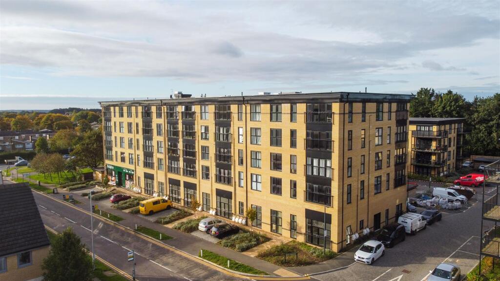 1 bed 1st Floor Flat for rent in Stevenage. From Lanes - Cheshunt 