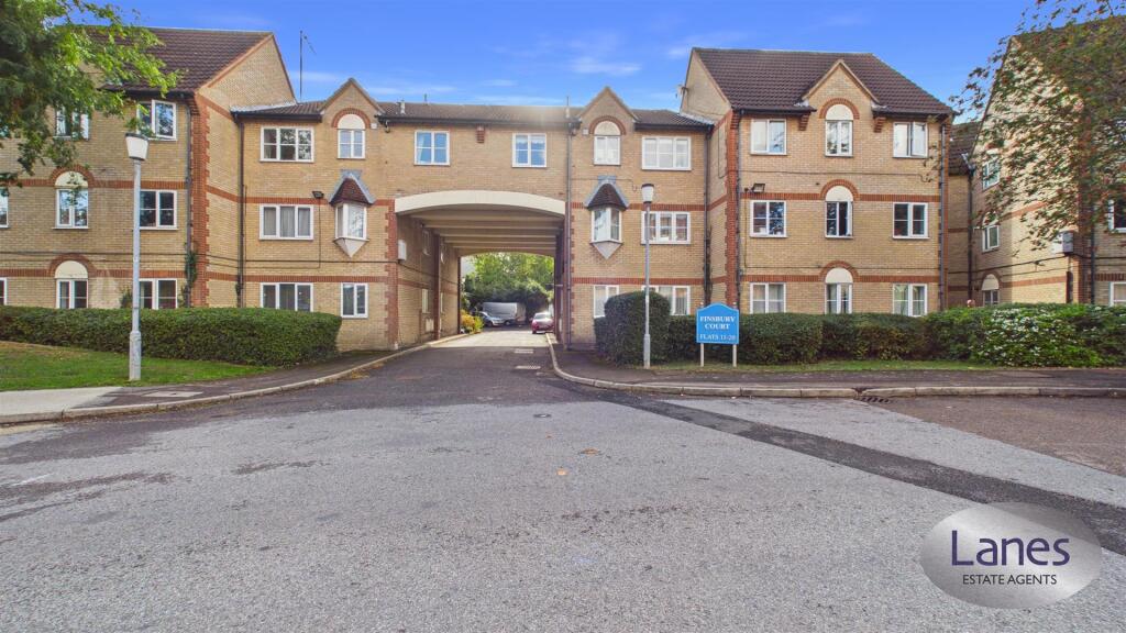 1 bed 1st Floor Flat for rent in Waltham Cross. From Lanes - Cheshunt 