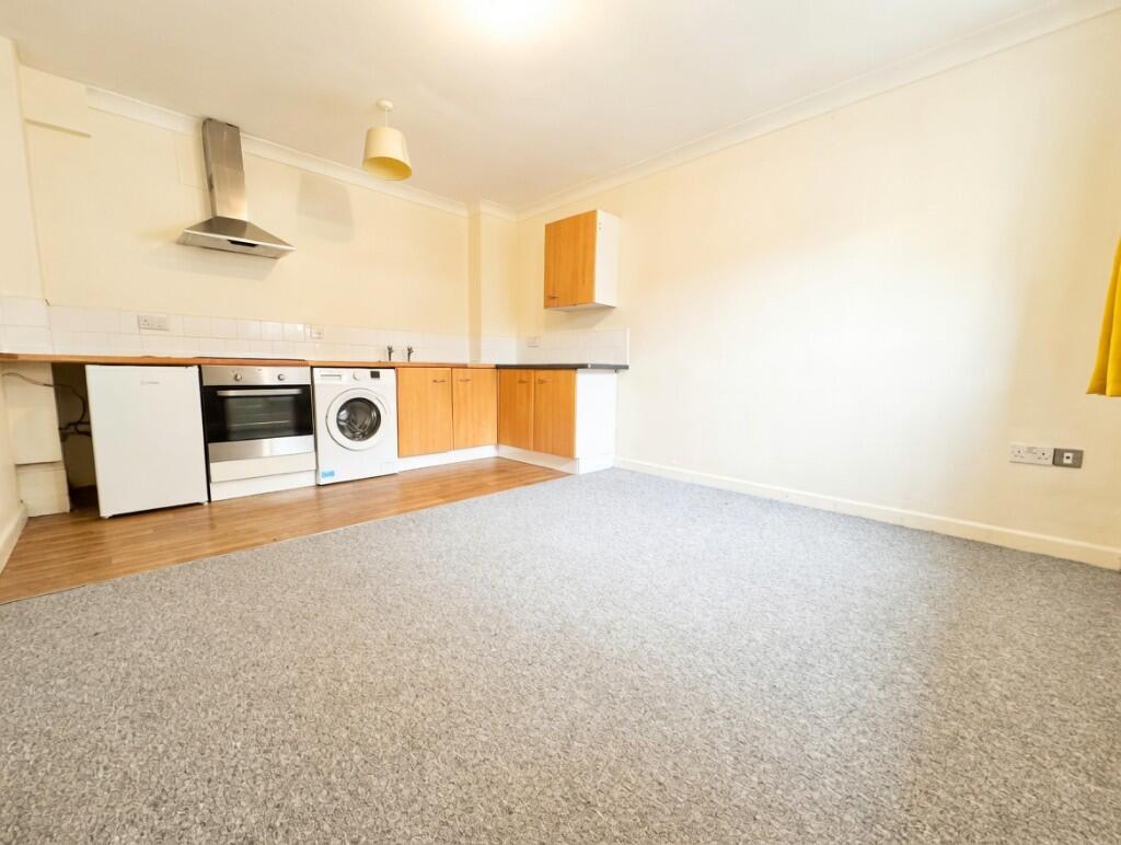 1 bed 1st Floor Flat for rent in Bournemouth. From Brown & Kay - Westbourne