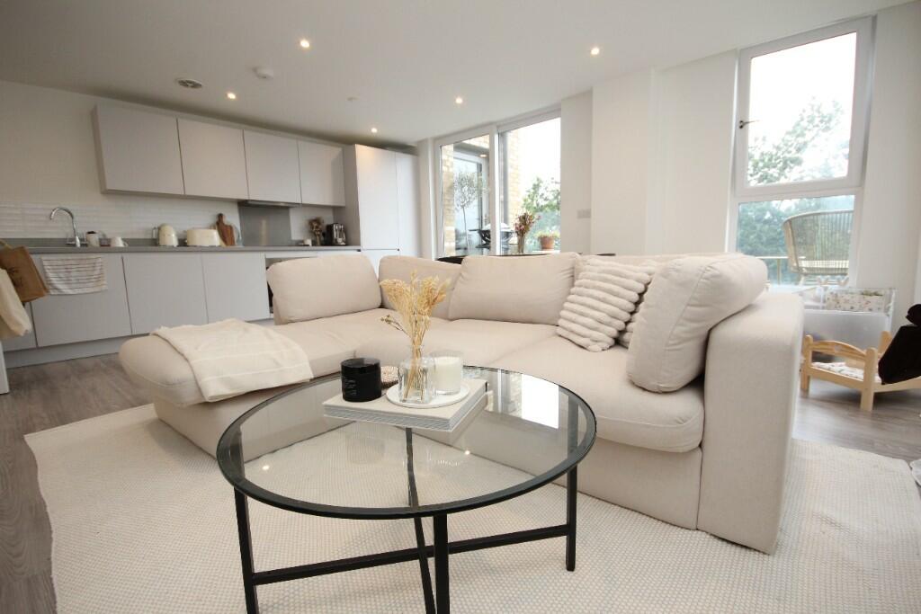 2 bed Apartment for rent in Bournemouth. From Brown & Kay - Westbourne