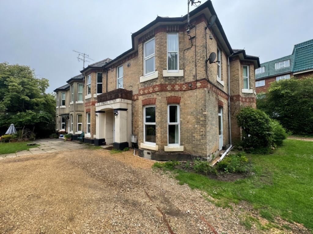 2 bed House (unspecified) for rent in Bournemouth. From Brown & Kay - Westbourne 2 bed House (unspecified) for rent in Bournemouth. From Brown & Kay - Westbourne