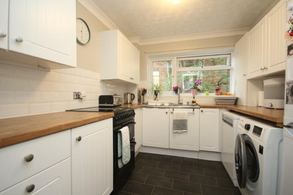 2 bed 1st Floor Flat for rent in Poole. From Brown & Kay - Westbourne