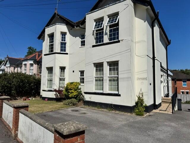 2 bed 1st Floor Flat for rent in Bournemouth. From Brown & Kay - Westbourne 2 bed 1st Floor Flat for rent in Bournemouth. From Brown & Kay - Westbourne
