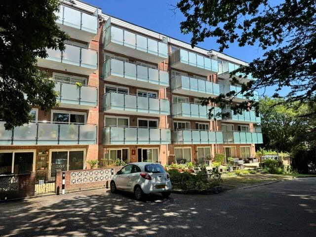 2 bed House (unspecified) for rent in Bournemouth. From Brown & Kay - Westbourne 2 bed House (unspecified) for rent in Bournemouth. From Brown & Kay - Westbourne