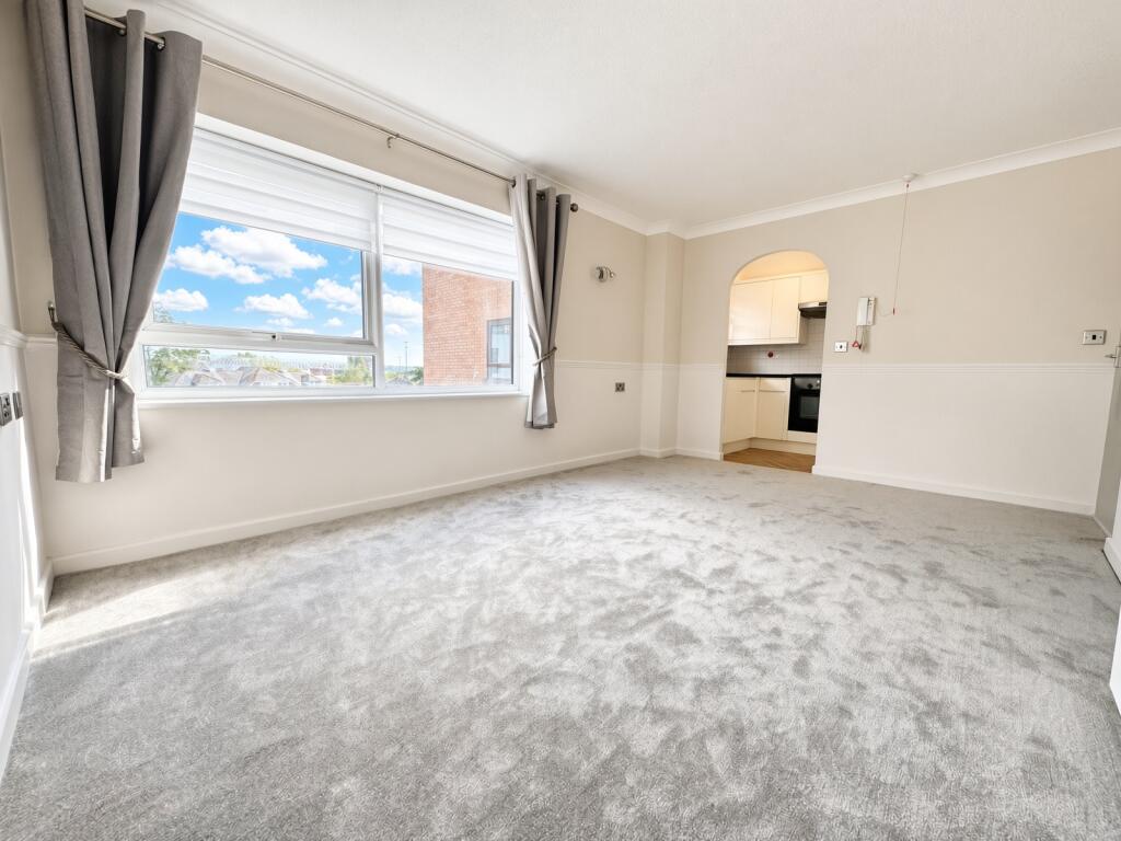 1 bed 1st Floor Flat for rent in Poole. From Brown & Kay - Westbourne