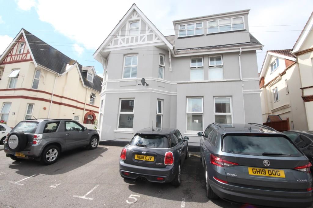 2 bed 1st Floor Flat for rent in Bournemouth. From Brown & Kay - Westbourne