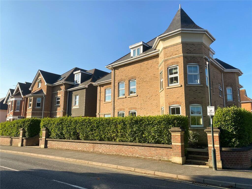 2 bed 1st Floor Flat for rent in Bournemouth. From Brown & Kay - Westbourne