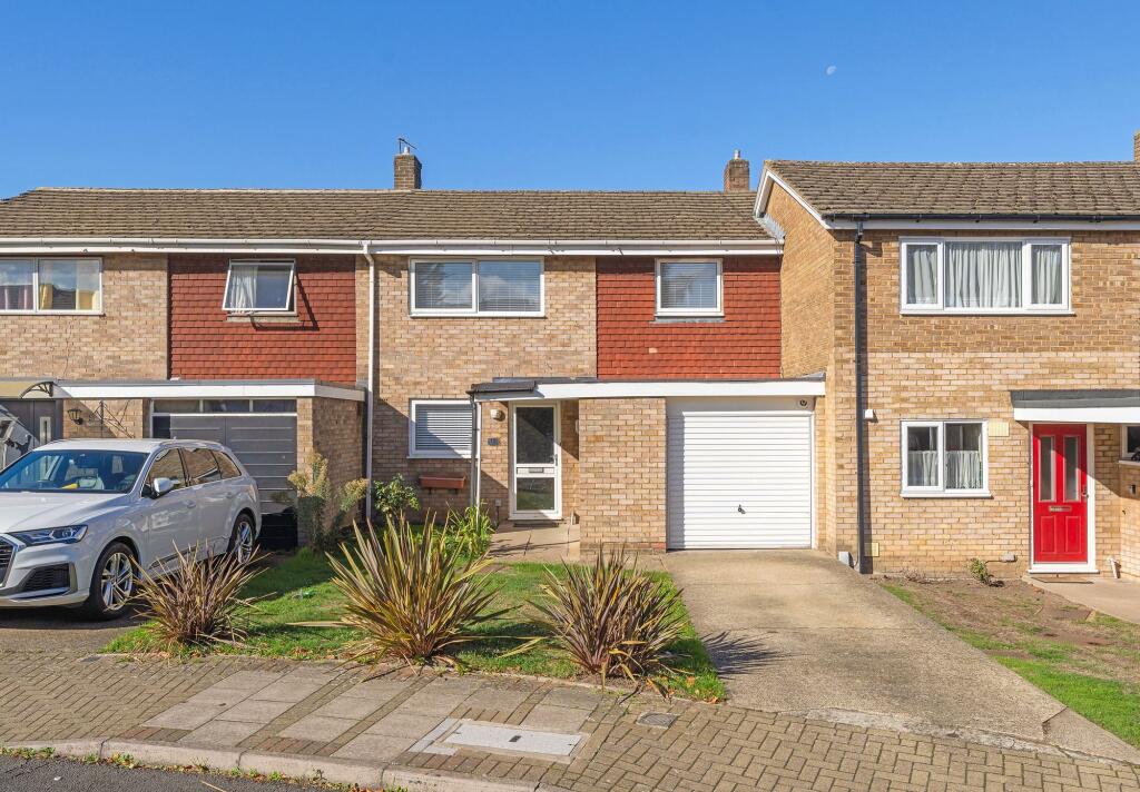 4 bed Mid Terraced House for rent in Orpington. From Langford Rae Property Agents - Chelsfield 4 bed Mid Terraced House for rent in Orpington. From Langford Rae Property Agents - Chelsfield