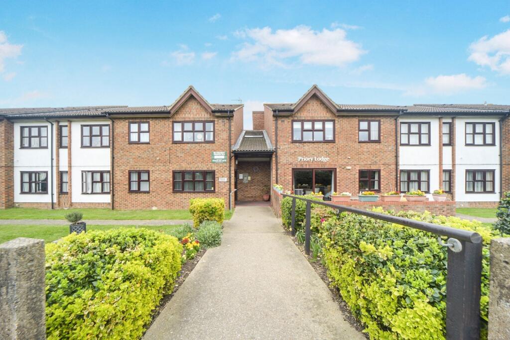2 bed 1st Floor Flat for rent in Keston. From Langford Russell - West Wickham 2 bed 1st Floor Flat for rent in Keston. From Langford Russell - West Wickham